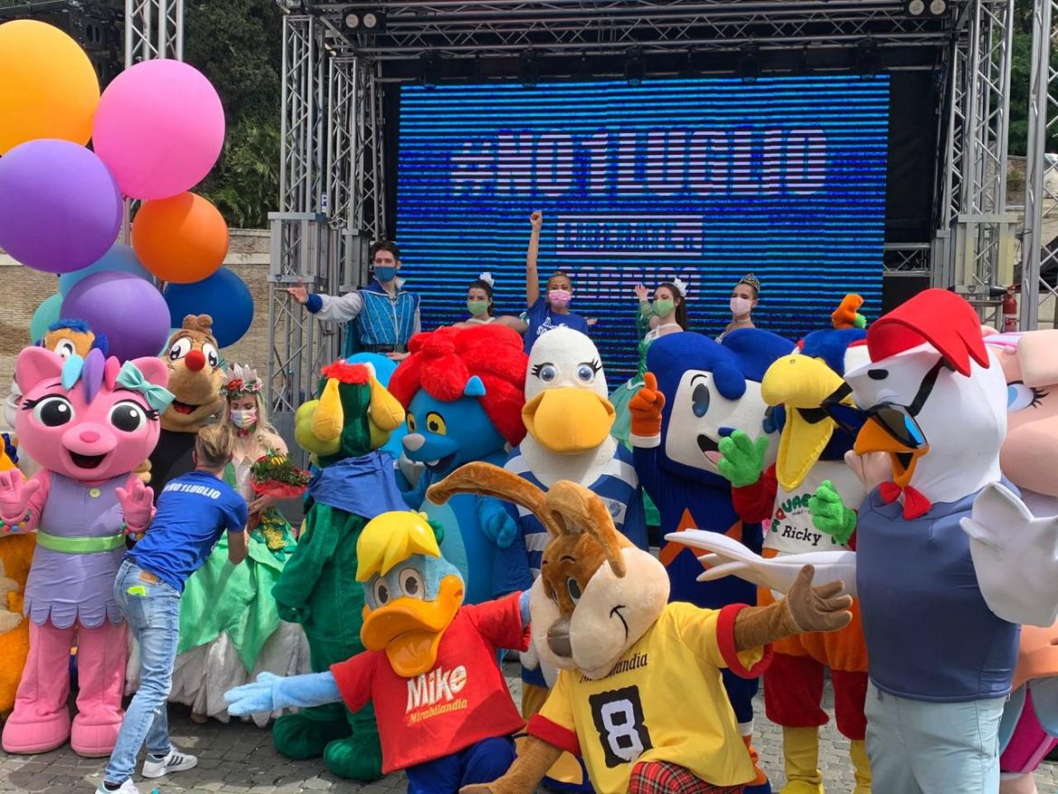 mirabilandia_flashmob_comm.jpg