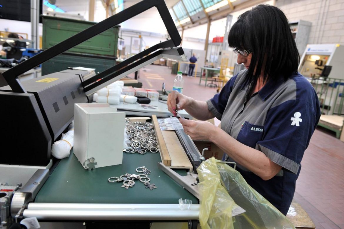 Donne_al_lavoro_4_ftg_3-3-1869559444_3-3-2390748980_3-3-2525647395_3-3-2783639781_3-3-2880259254_3-3-3434294906_3-3-3843268958_3-4-439854882_3-4-2412125588_3-4-2946678858_3-4-3933049299_3-4-4269770010_3-5-237888090_3-5-1007084033.jpg