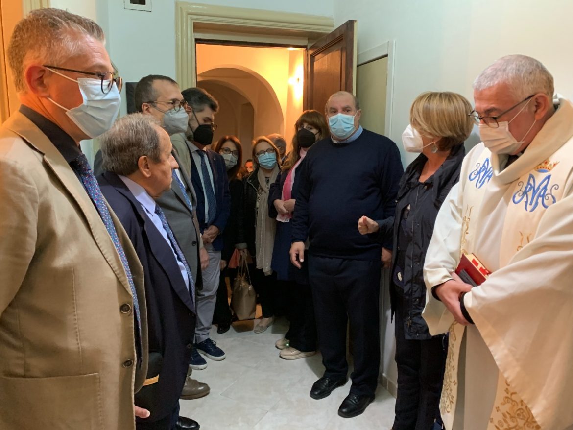 81E8F349-7E9B-4DDA-8CA2-31D7FE9450B2