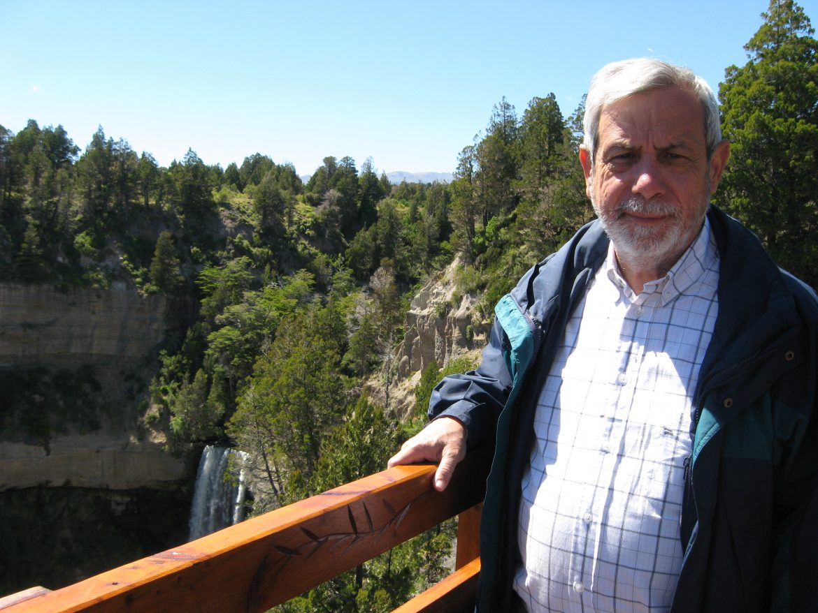 4EC1F8D7-72D8-4B96-AFB2-A315664F1383