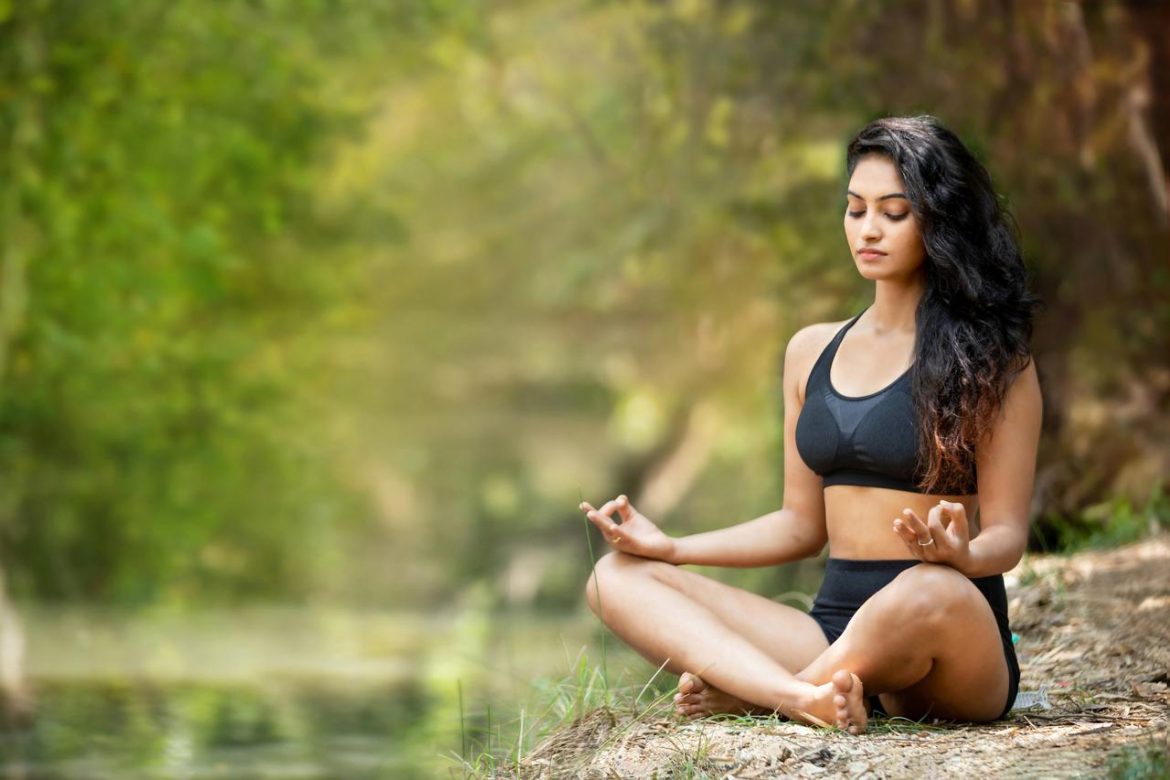 yoga-7140566_1920.jpg