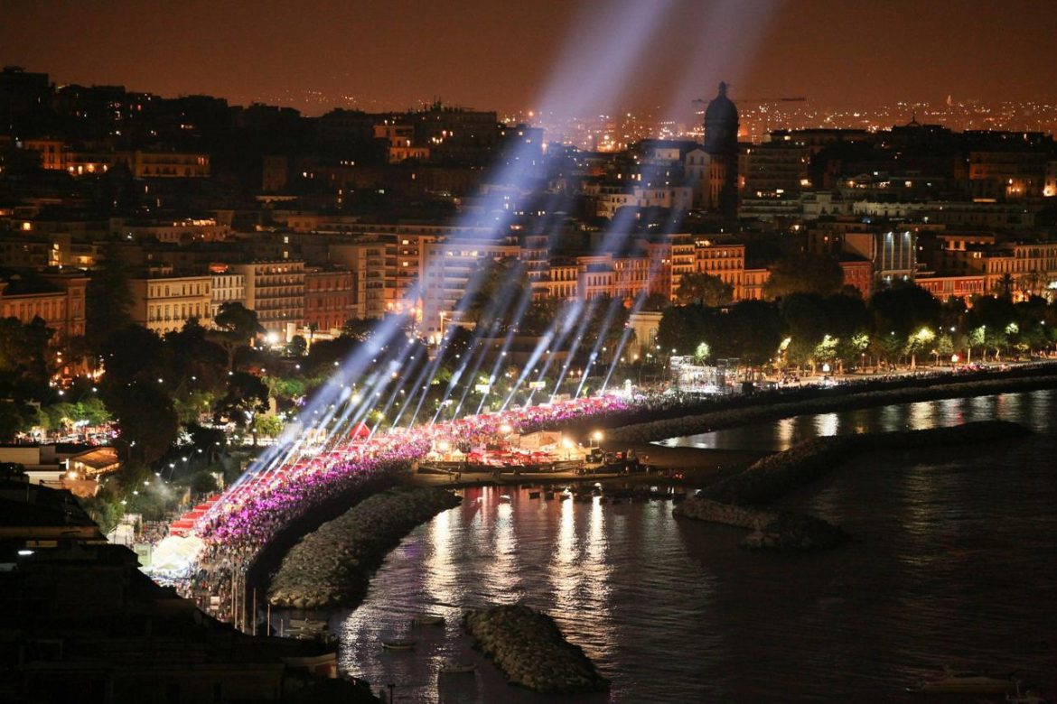 naples-1230399_1920.jpg