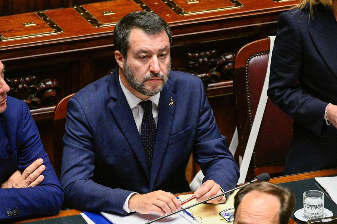 salvini_camera_fg_ipa.jpg
