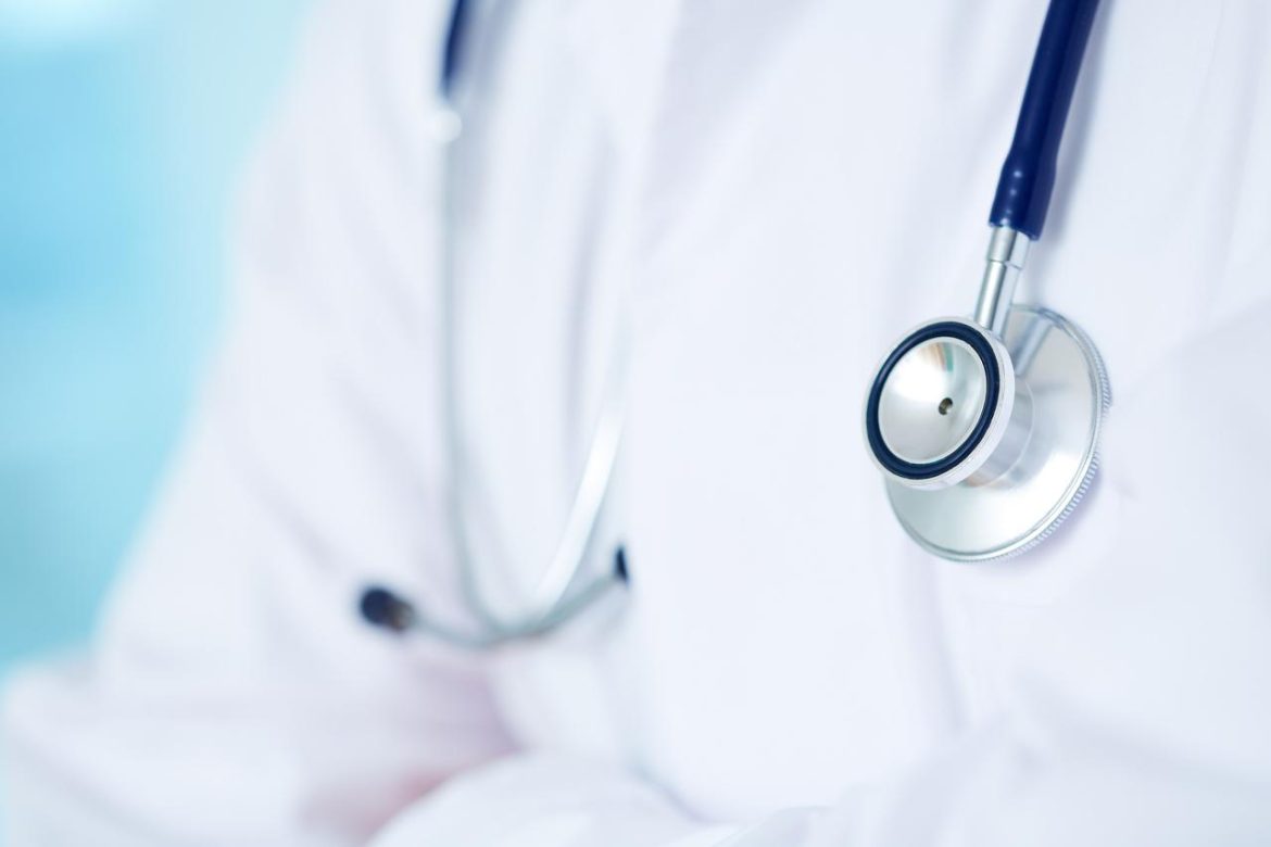 medico_stetoscopio_storyblocks_20230309182601.jpg