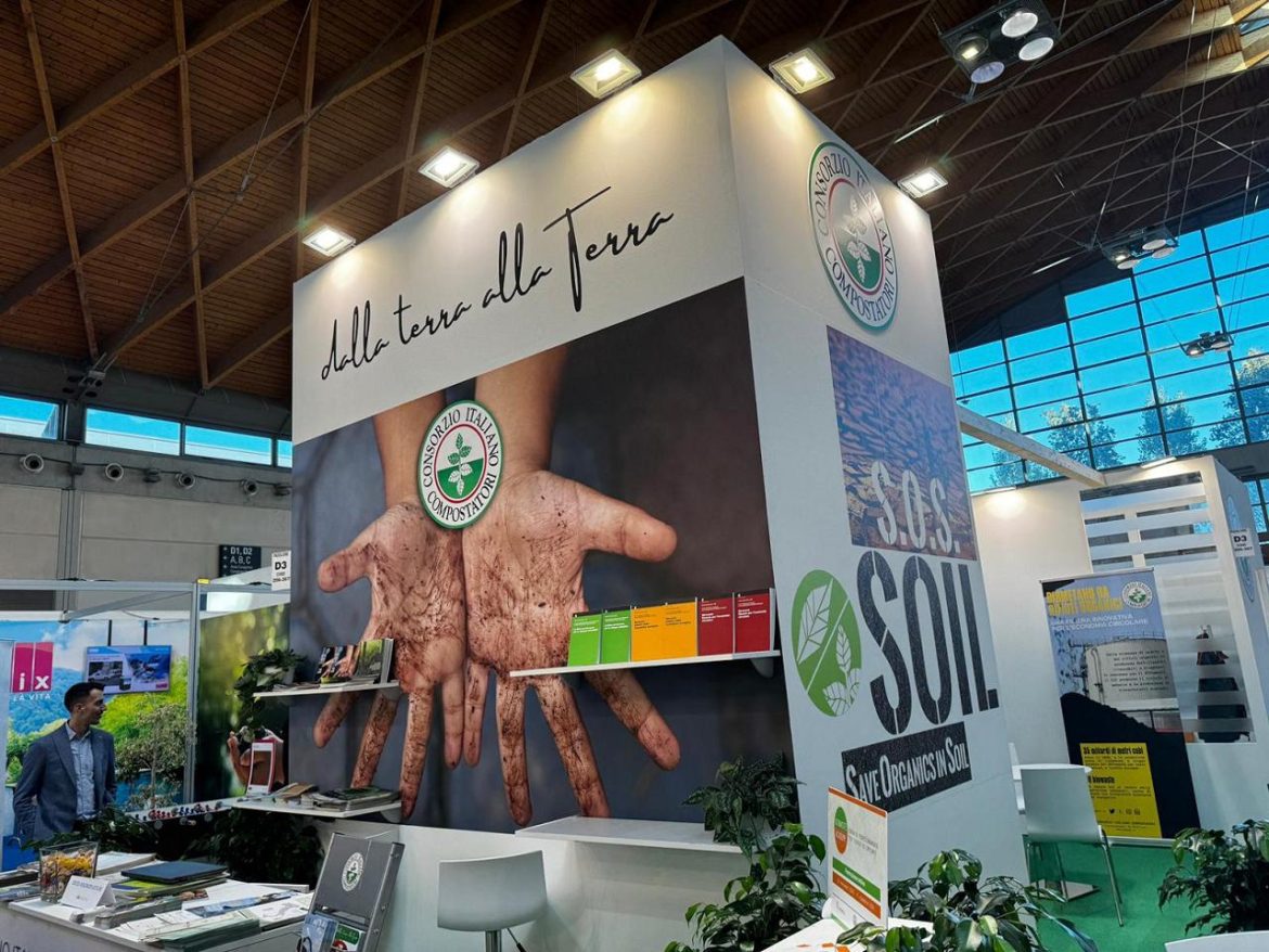 stand_cic_Ecomondo23_ufs.jpg