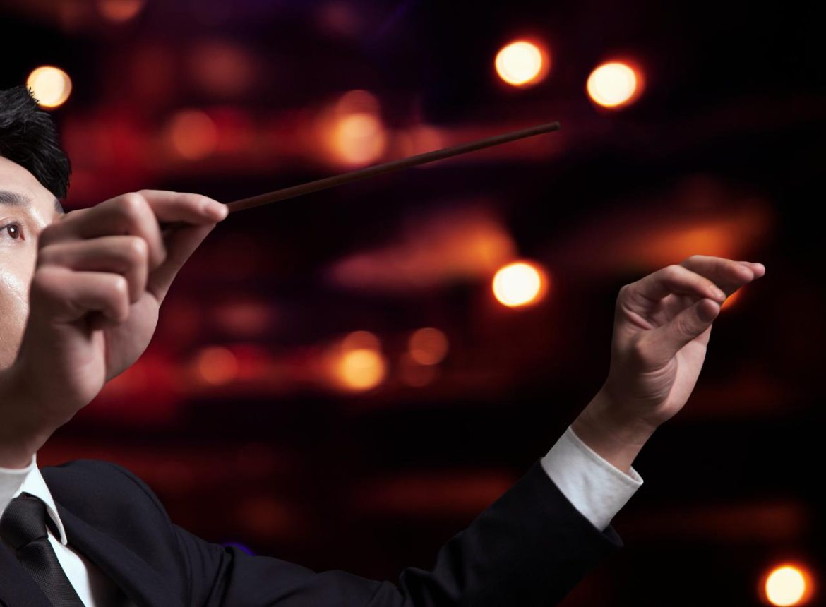orchestra_direttore_123RF.jpg