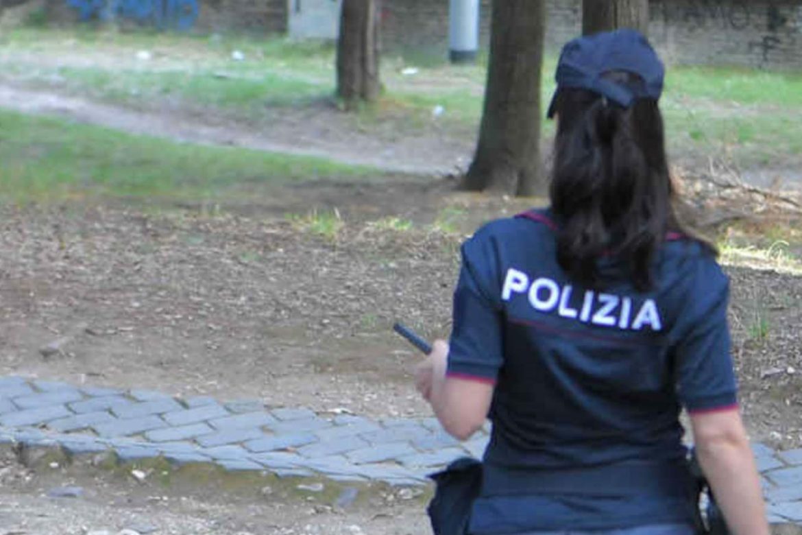 poliziotta_fg.jpg