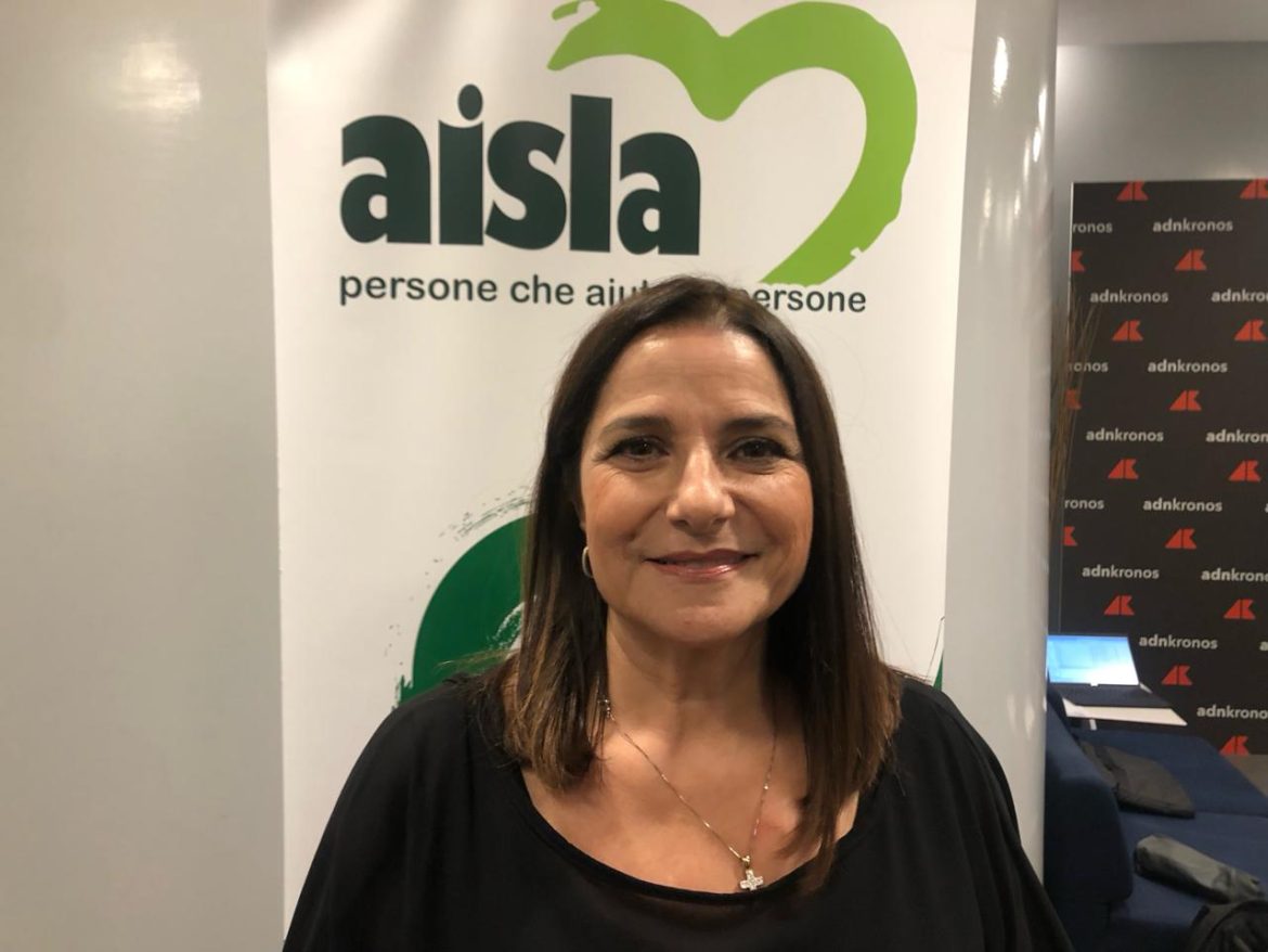 Pina_Esposito_Aisla_comm.jpeg
