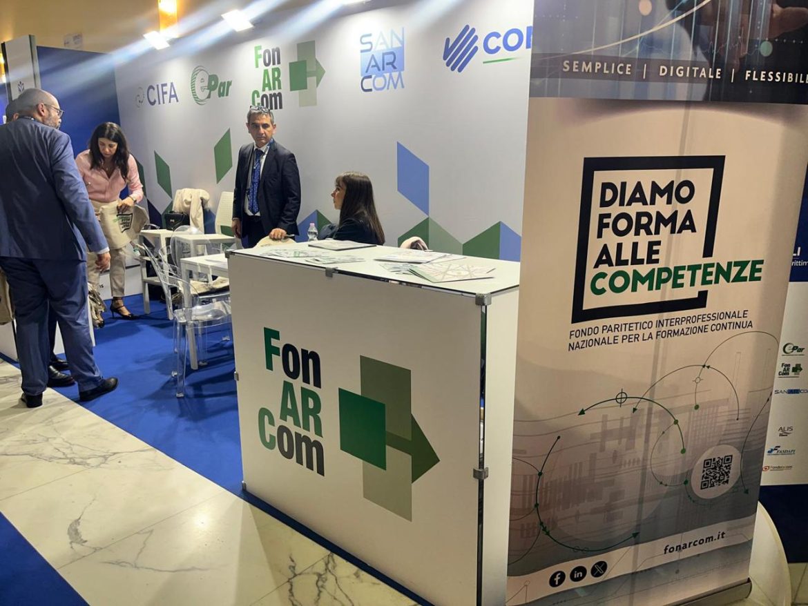 fonarcom_comm.jpeg